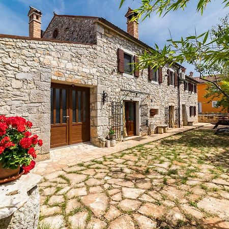 Old Istrian Home Martina Пореч Экстерьер фото