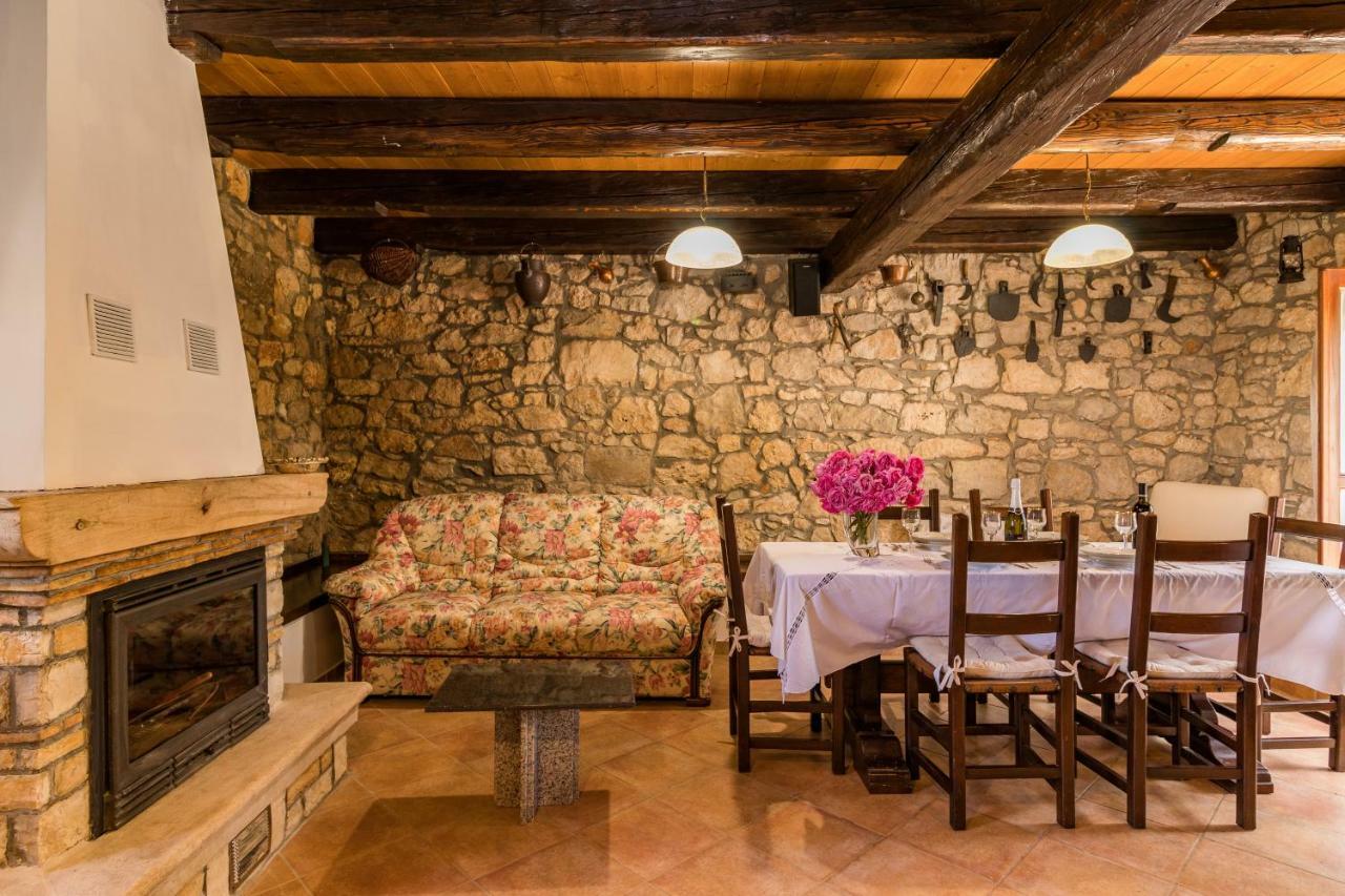 Old Istrian Home Martina Пореч Экстерьер фото
