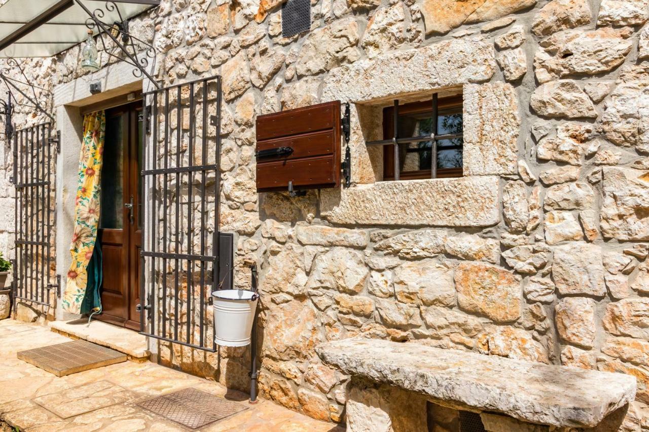 Old Istrian Home Martina Пореч Экстерьер фото