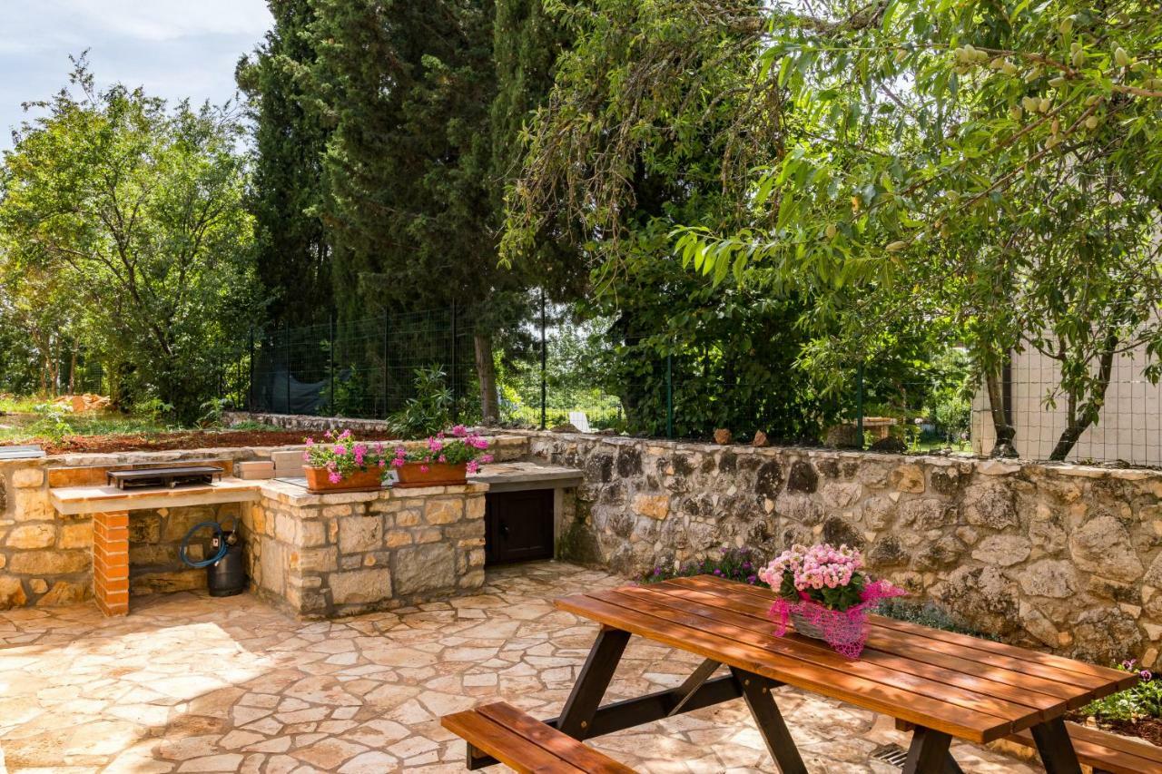 Old Istrian Home Martina Пореч Экстерьер фото